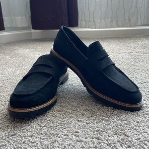 Cute black suede loafers by Anne Klein worn once! They are size 11 wide!